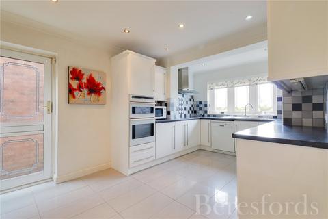 1c Phillida Road, Romford, RM3 0NH
