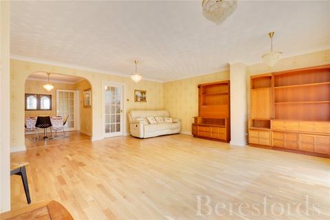 1c Phillida Road, Romford, RM3 0NH