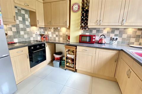 22 Combe Road, Tilehurst, Reading, RG30 4NE