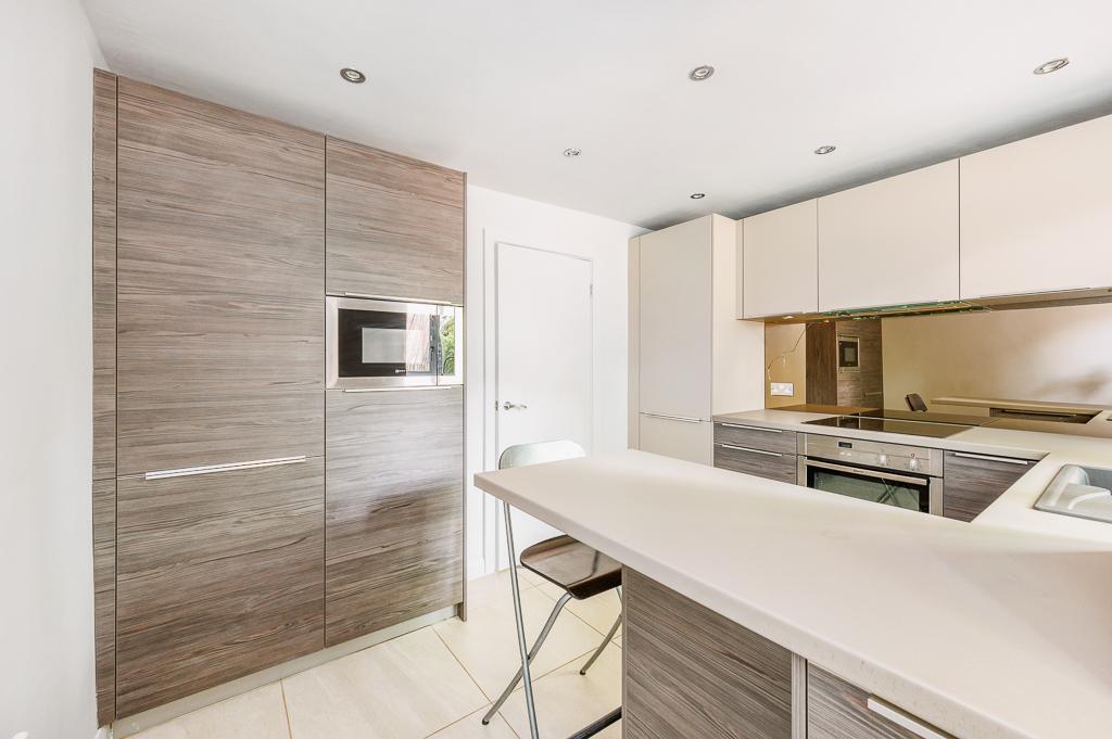 Stylish Integrated Kitchen