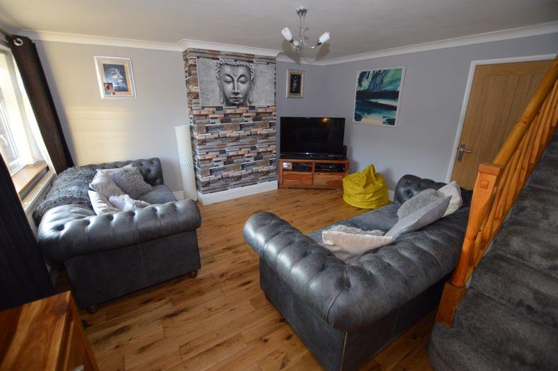 Sherbourne Drive, Heywood OL10 4ST 3 bed semidetached house £200,000