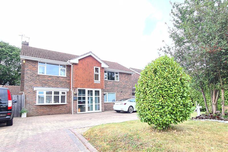 Burnt House Lane, Stubbington... 4 bed detached house £700,000