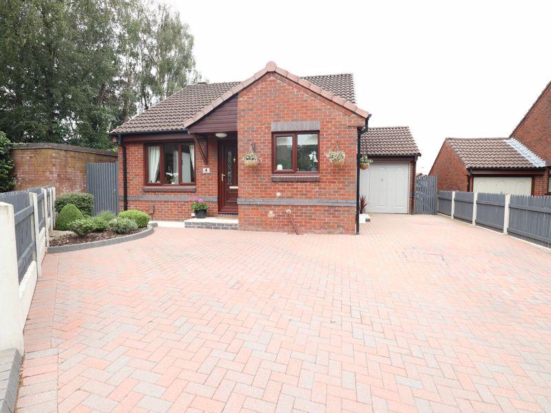 Pasture Close, Tytherington, Macclesfield 2 bed bungalow for sale £