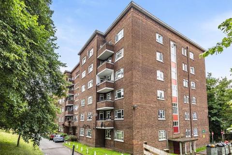2 bedroom apartment to rent, Cumberland House, Kingston Hill, Kingston Upon Thames