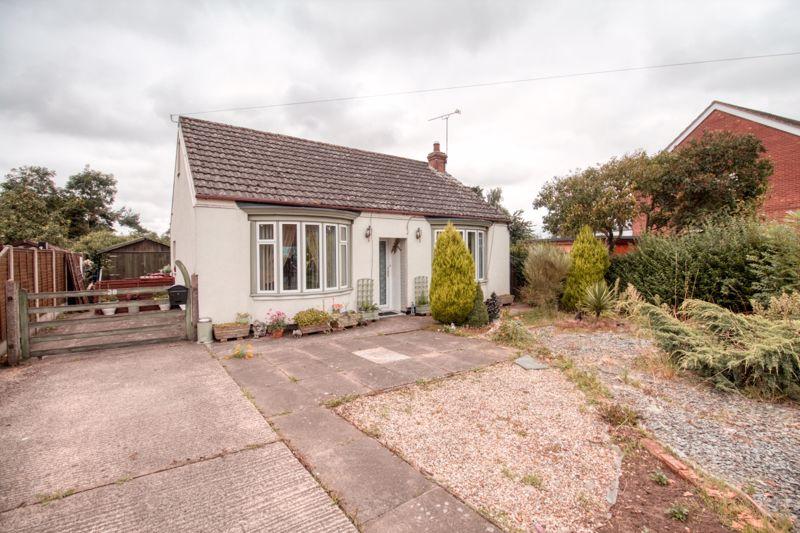 Scotter Road, Scunthorpe 2 bed detached bungalow for sale £180,000
