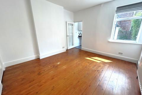 3 bedroom terraced house to rent, Pinner Road, Sheffield, S11
