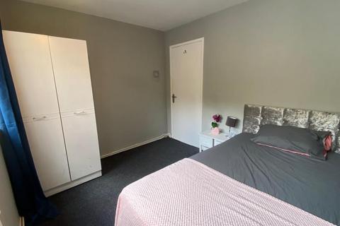 2 bedroom flat to rent, Fulwood Park Mansions