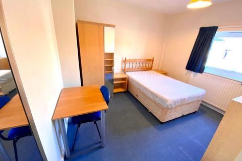 2 bedroom flat to rent - Flat 1, 204a Crookes