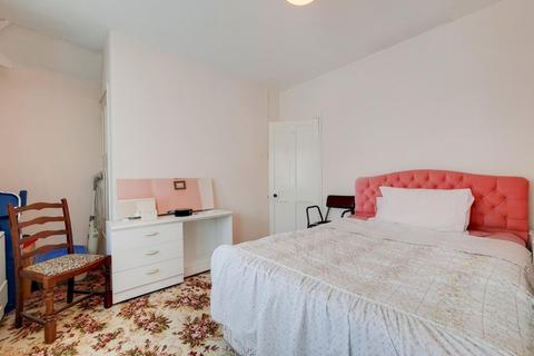 9 Pontefract Road, Bromley, BR1 4RA