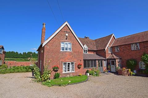 Redcross Farm Perryfields Road, Bromsgrove, B61 8QW