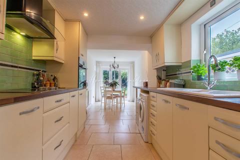 12 Theobald Road, Cardiff, CF5 1LR
