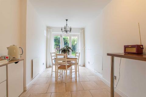 12 Theobald Road, Cardiff, CF5 1LR
