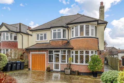 24 Grove Wood Hill, Coulsdon, CR5 2EL