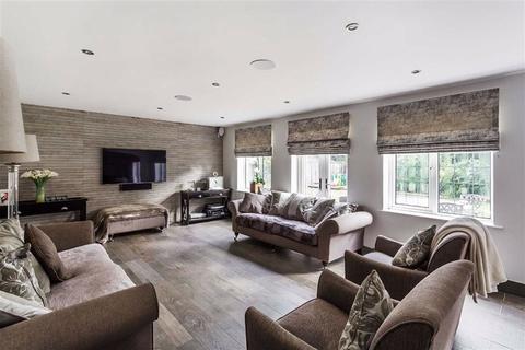 28a Uplands Road, Kenley, CR8 5EF