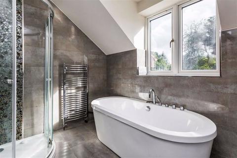 28a Uplands Road, Kenley, CR8 5EF