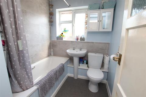 21 Thornpark Rise, Exeter, EX1 3HS