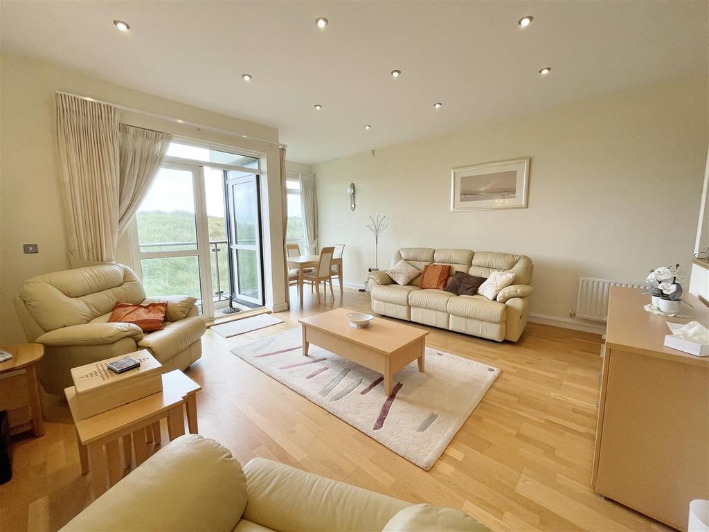 Lounge with dining area