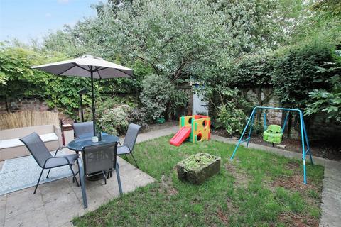 8 Gildencroft, Norwich, NR3 1DS