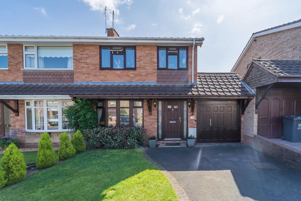 13, Sherborne Gardens, Codsall, Wolverhampton, WV8 3 bed semidetached