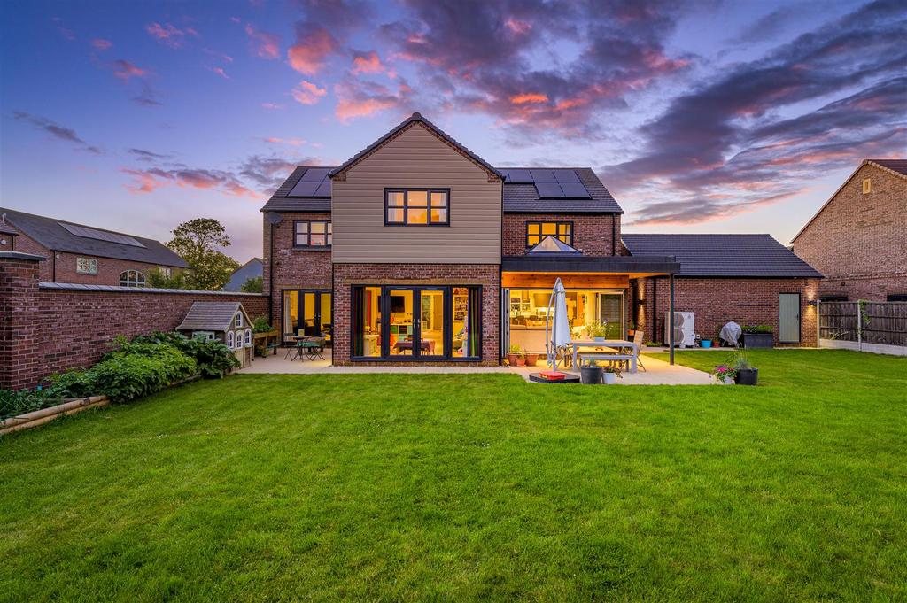 Kings Newnham View, Church Lawford, Rugby, Warwickshire, CV23 9FA 4 bed