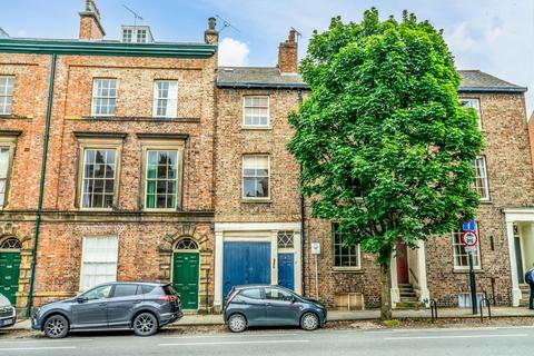 4 bedroom terraced house for sale - Monkgate, York