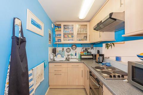 25 Ennerdale Close, Cheam, Sutton, SM1 2JP