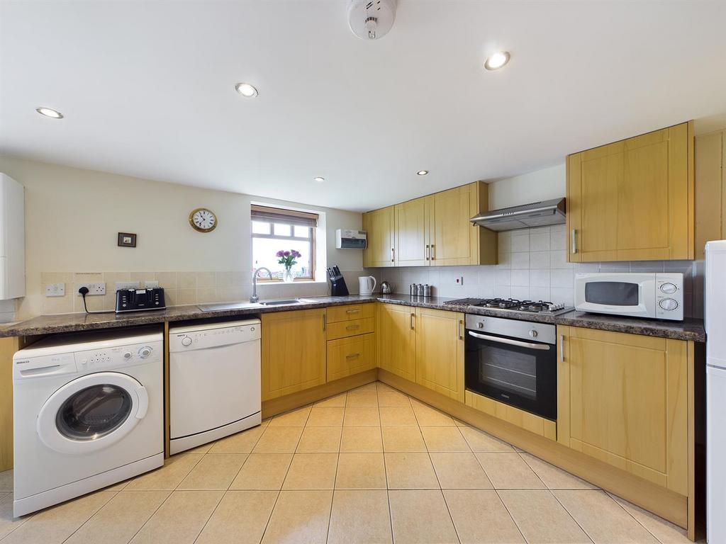 Kitchen: