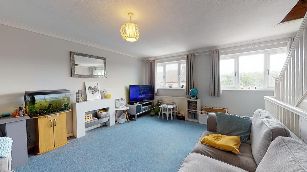 Edred Road, Dover 3 bed semidetached house £225,000