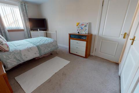 7 Burnside, Dechmont, Broxburn, EH52 6LQ