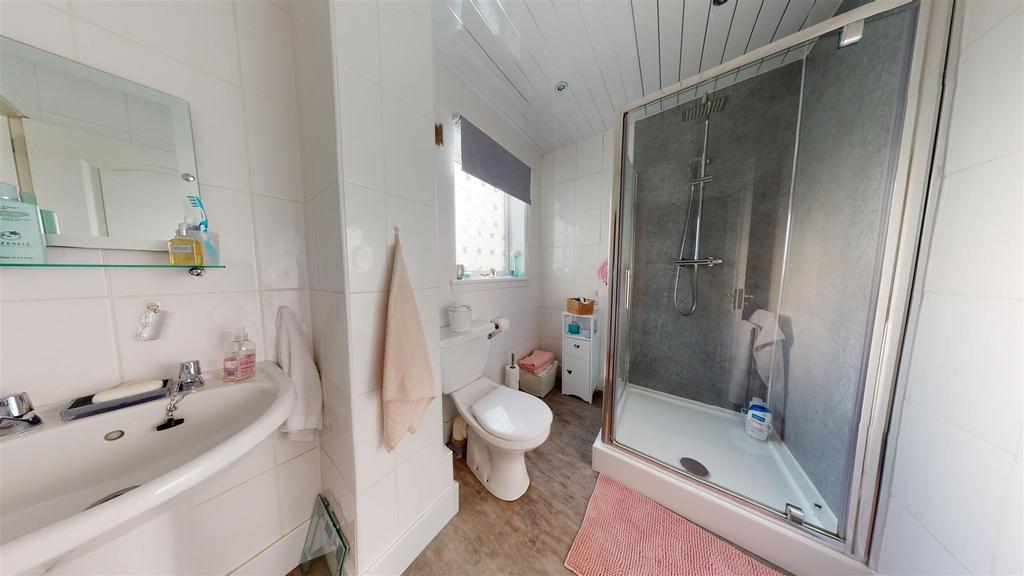 Showerroom2.jpg