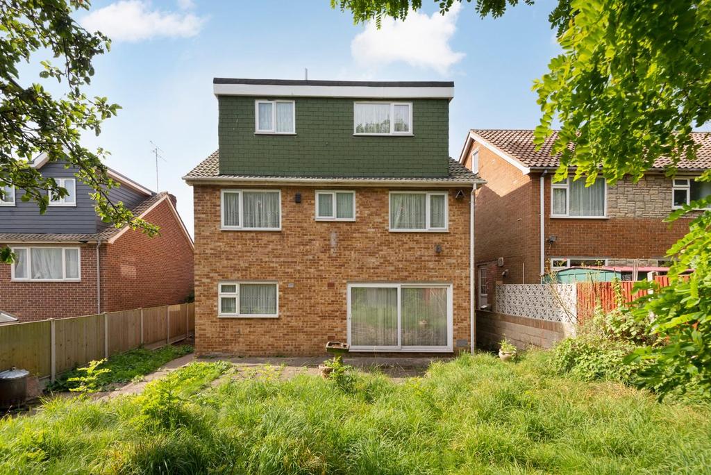 Pierremont Avenue, Broadstairs 5 bed detached house £549,950