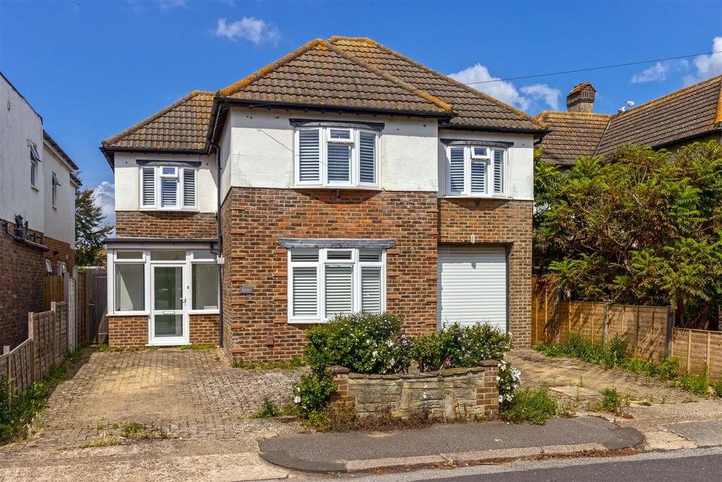 Malvern Close, Worthing 5 bed detached house £650,000
