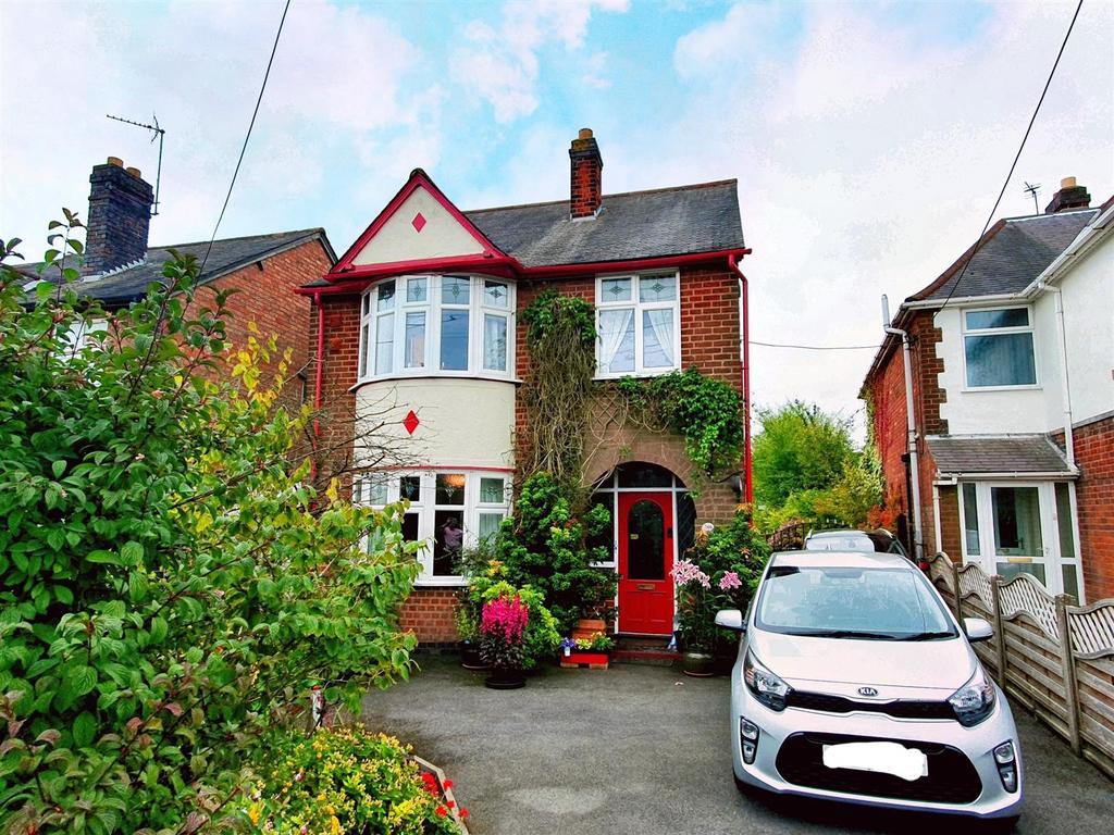 Leicester Road, Markfield 3 bed detached house £310,000