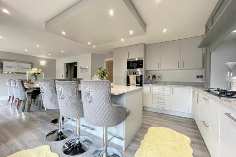 98 Doncaster Road, Darfield, Barnsley, S73 9JA