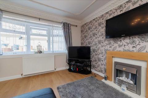 12 Hawick Crescent, Larkhall, ML9 1HD