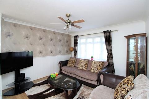 10 Behenna Close, Bewbush, Crawley, RH11 8FP