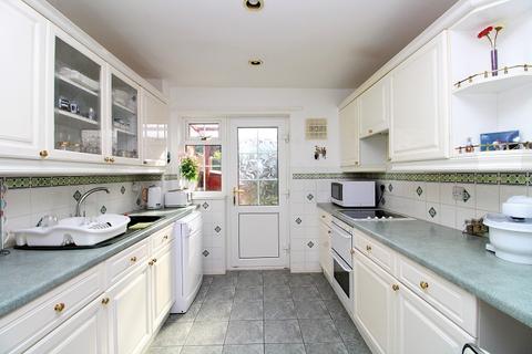 10 Behenna Close, Bewbush, Crawley, RH11 8FP