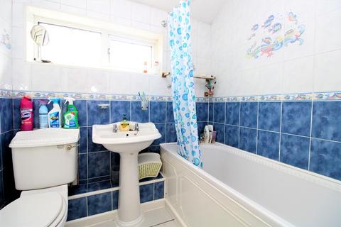 10 Behenna Close, Bewbush, Crawley, RH11 8FP