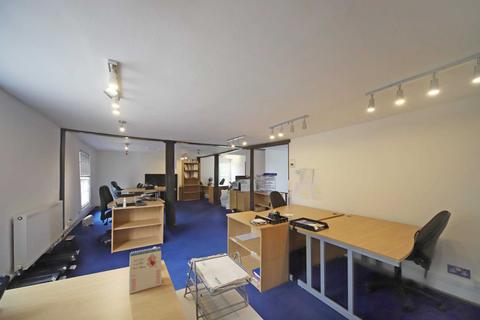 Office to rent, High Street, Tring