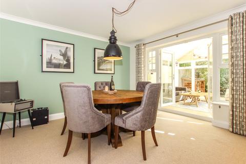 6 Abbots Brook, Lymington, SO41 3AB