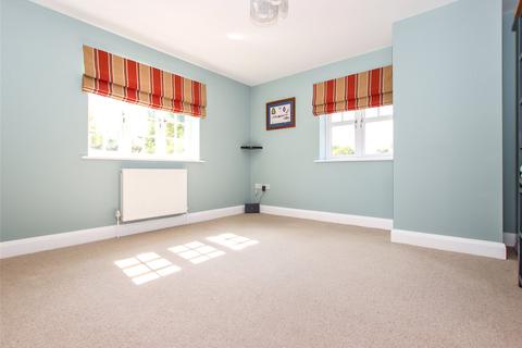 6 Abbots Brook, Lymington, SO41 3AB