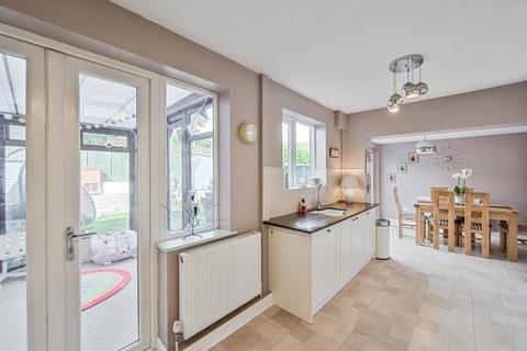 29 Barnett Close, Kingswinford, DY6 9PW
