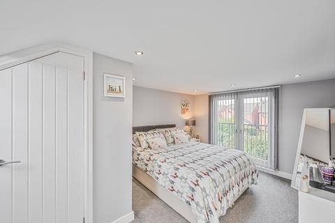 29 Barnett Close, Kingswinford, DY6 9PW