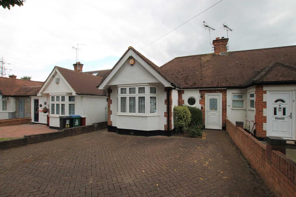 Hillrise Avenue, Watford 2 bed semidetached bungalow £450,000