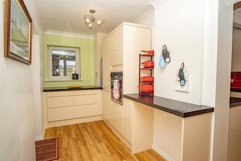 3 Parsonage Road, Berrow, Burnham-on-sea, TA8 2NL