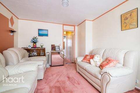 96 Clifton Way, London, SE15 2LG