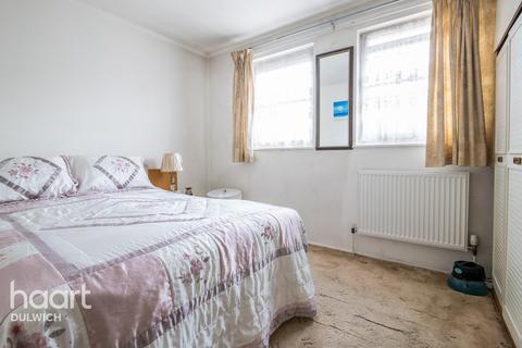 96 Clifton Way, London, SE15 2LG