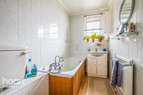 96 Clifton Way, London, SE15 2LG