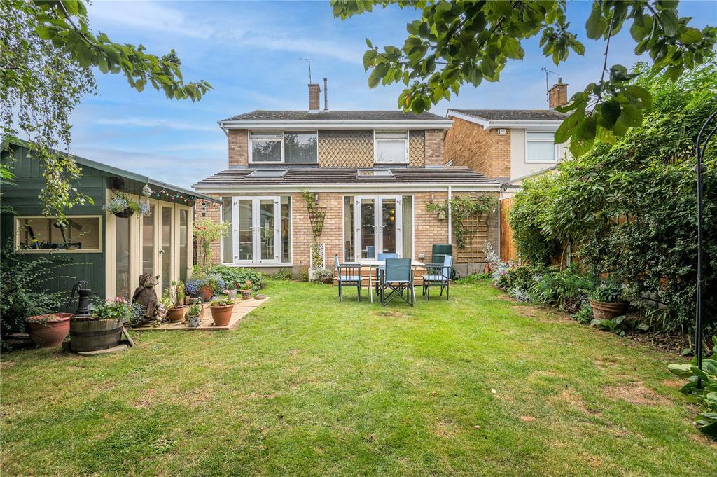 Dungannon Chase, Thorpe Bay, SS1 4 bed detached house £635,000