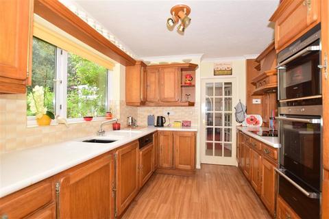 15 Hazling Dane, Shepherdswell, Dover, CT15 7LS
